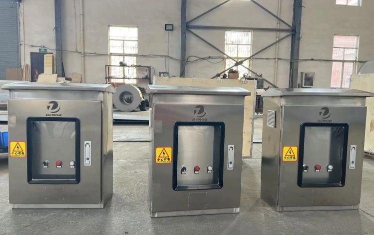 Customized Pump Control Cabinets for European Customers
